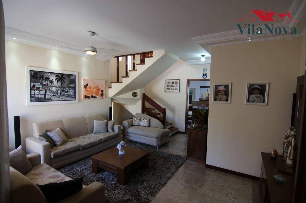 Casa à venda com 4 quartos, 229m² - Foto 4