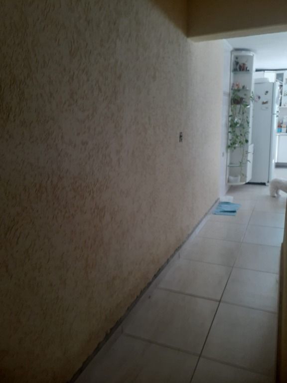 Casa à venda com 2 quartos, 170m² - Foto 4