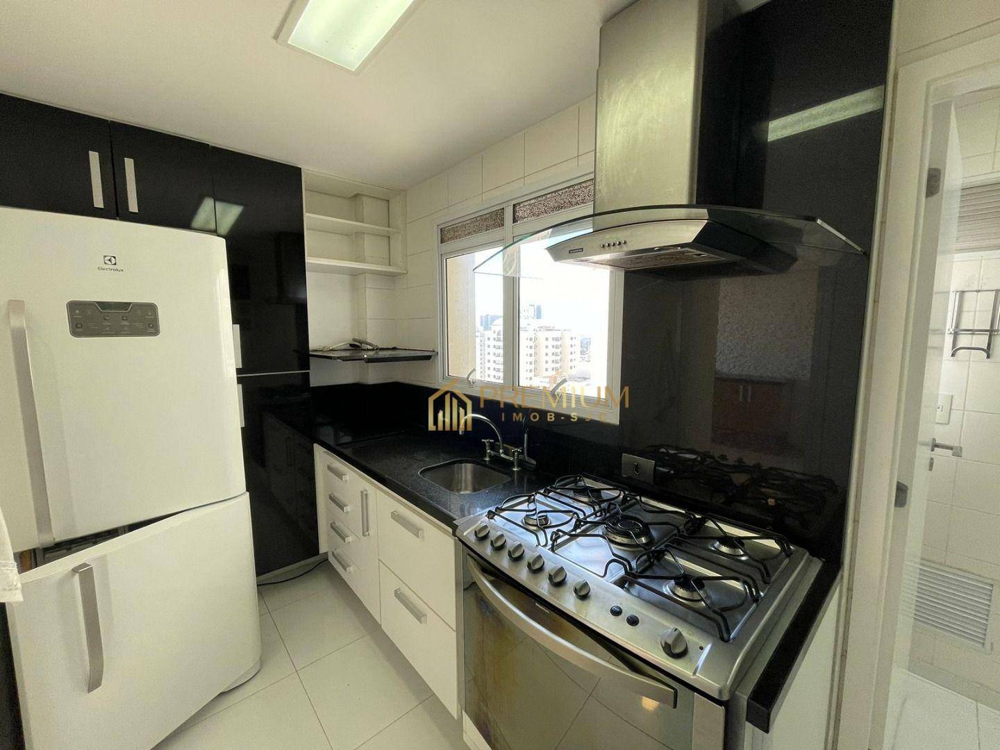 Apartamento à venda com 3 quartos, 90m² - Foto 3