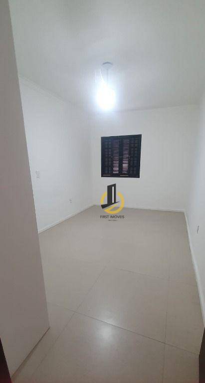 Casa para alugar com 2 quartos, 130m² - Foto 19