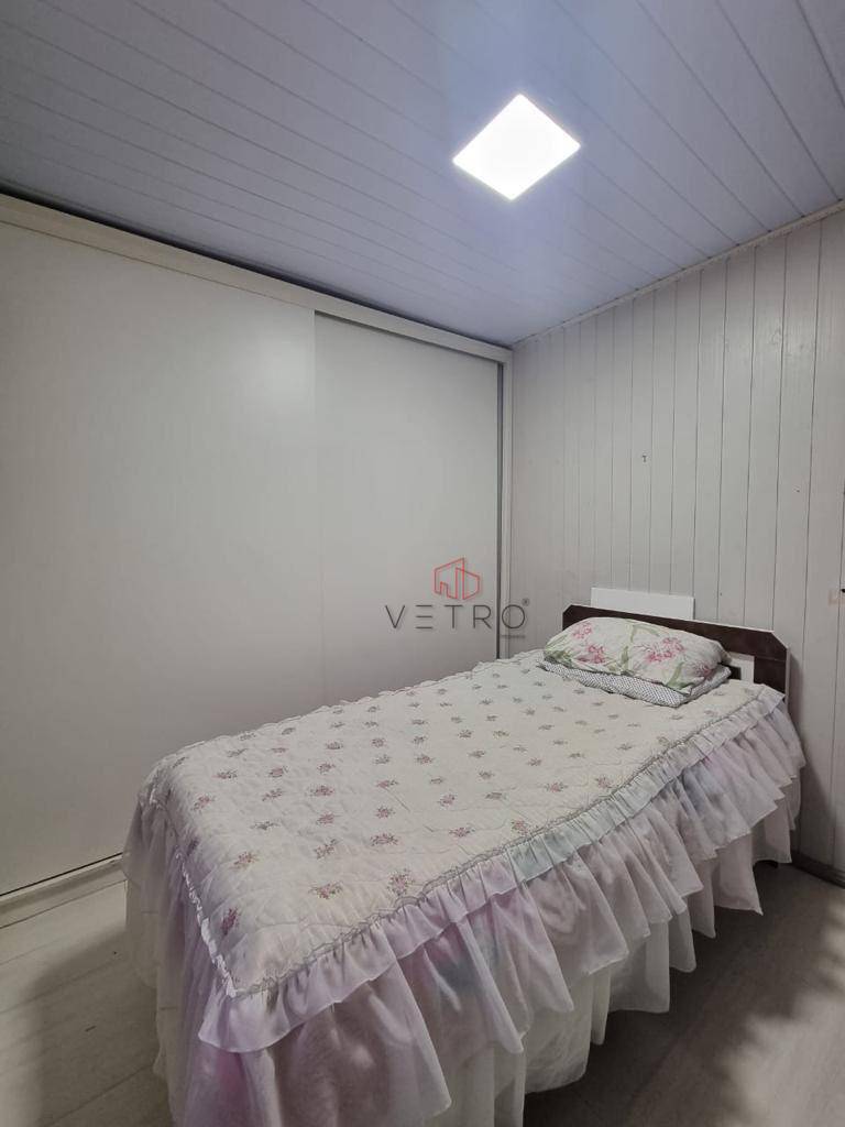 Casa à venda com 3 quartos, 180m² - Foto 11