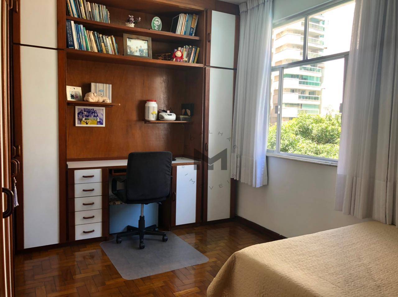 Apartamento à venda com 3 quartos, 105m² - Foto 1