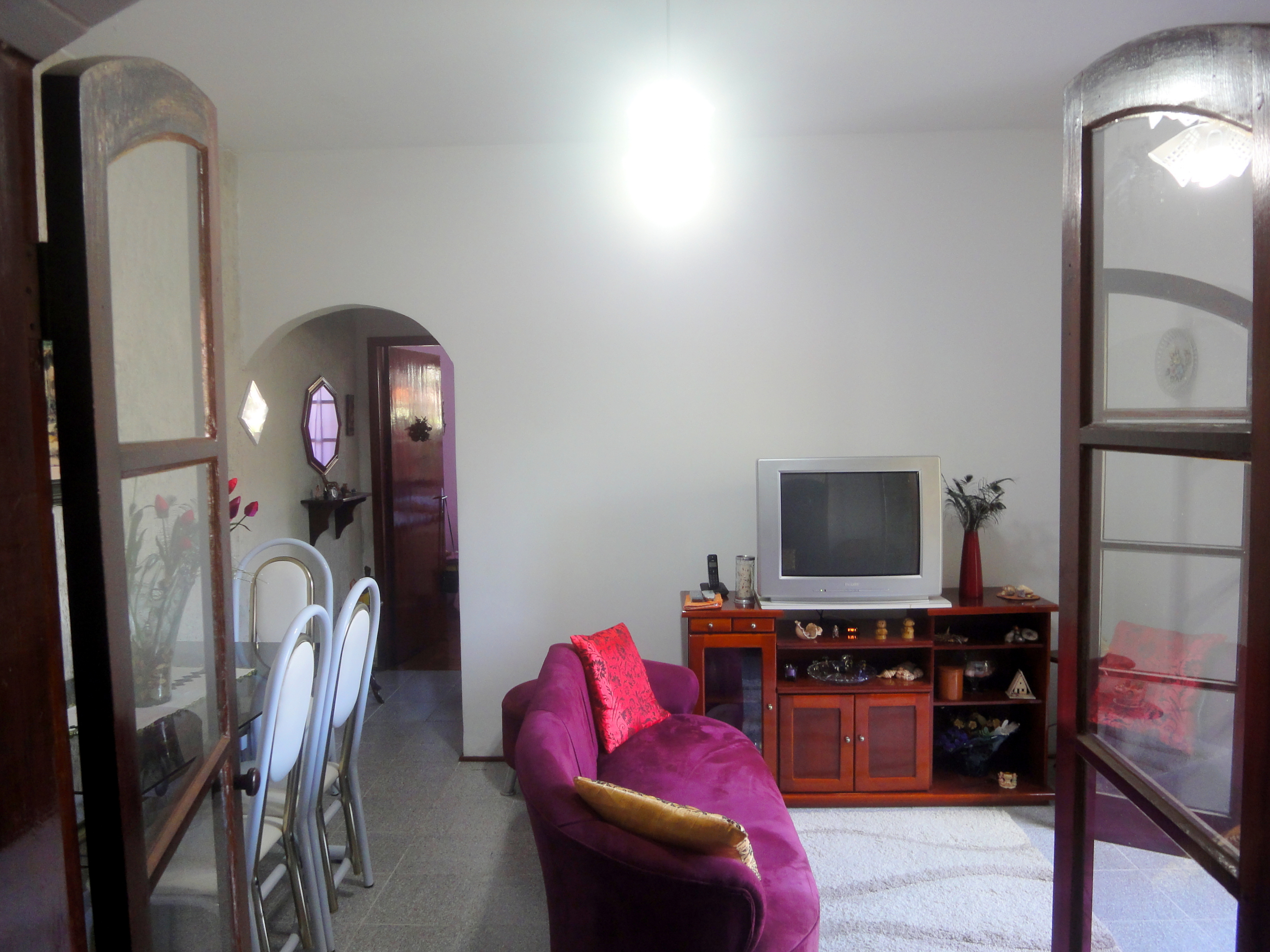 Casa à venda com 1 quarto, 165m² - Foto 2