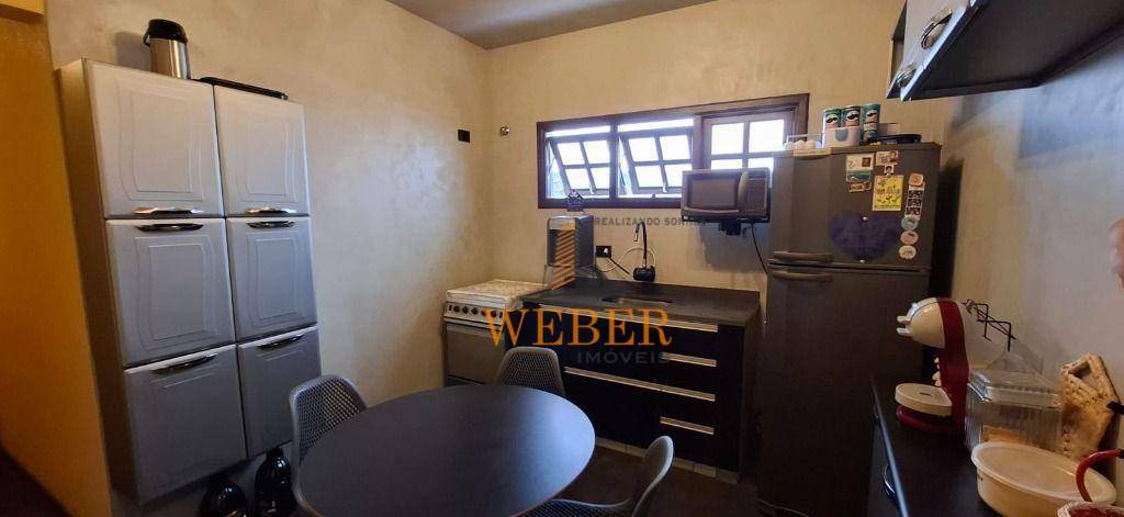 Casa à venda com 2 quartos, 150m² - Foto 10