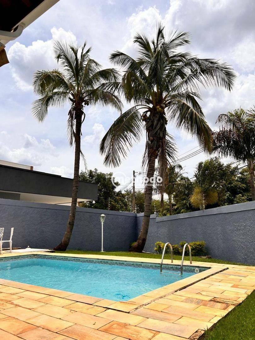 Casa à venda com 5 quartos, 263m² - Foto 2