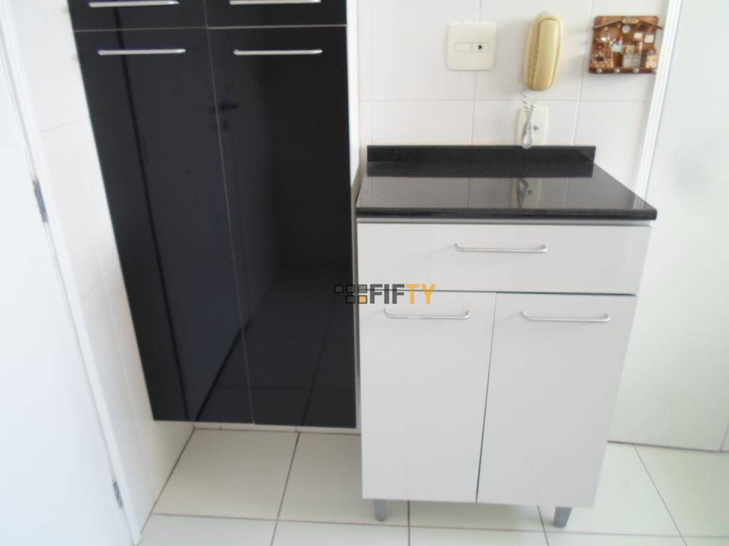 Apartamento para alugar com 3 quartos, 97m² - Foto 22