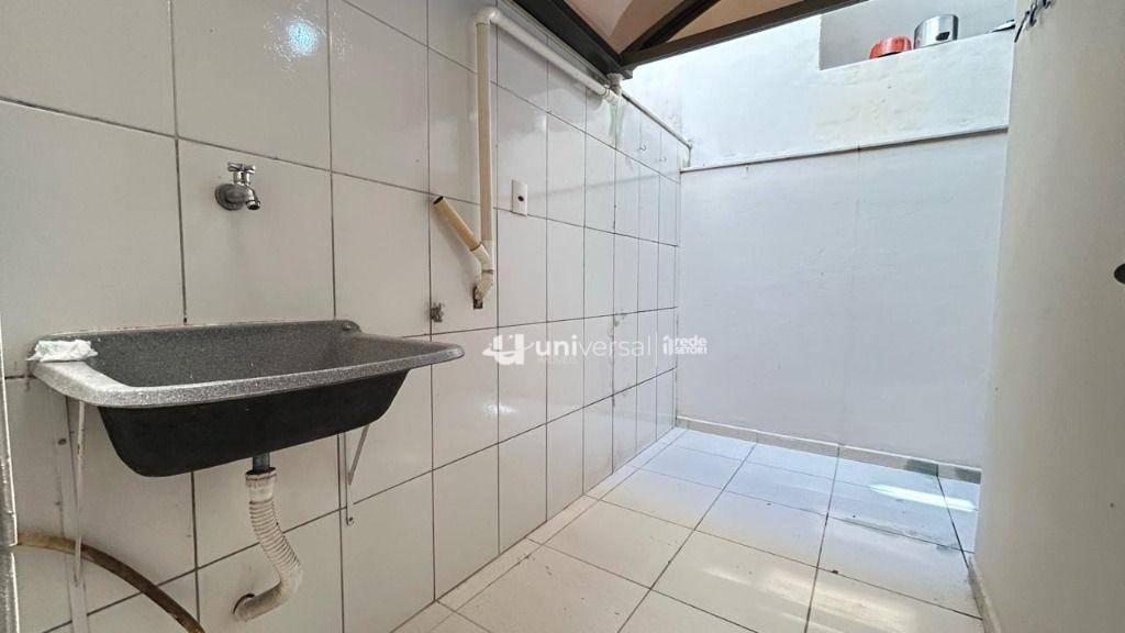 Apartamento à venda com 2 quartos, 77m² - Foto 11
