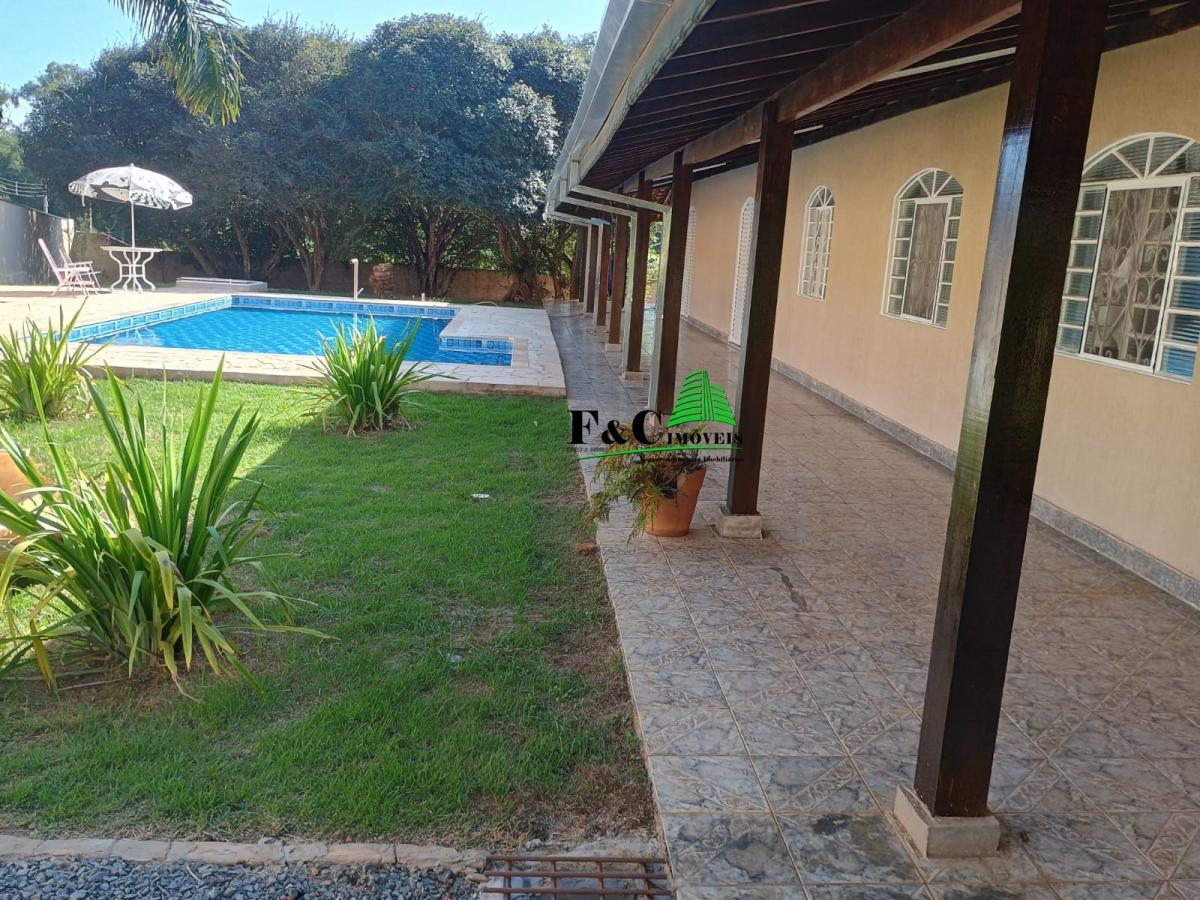 Fazenda à venda com 4 quartos, 1800m² - Foto 4