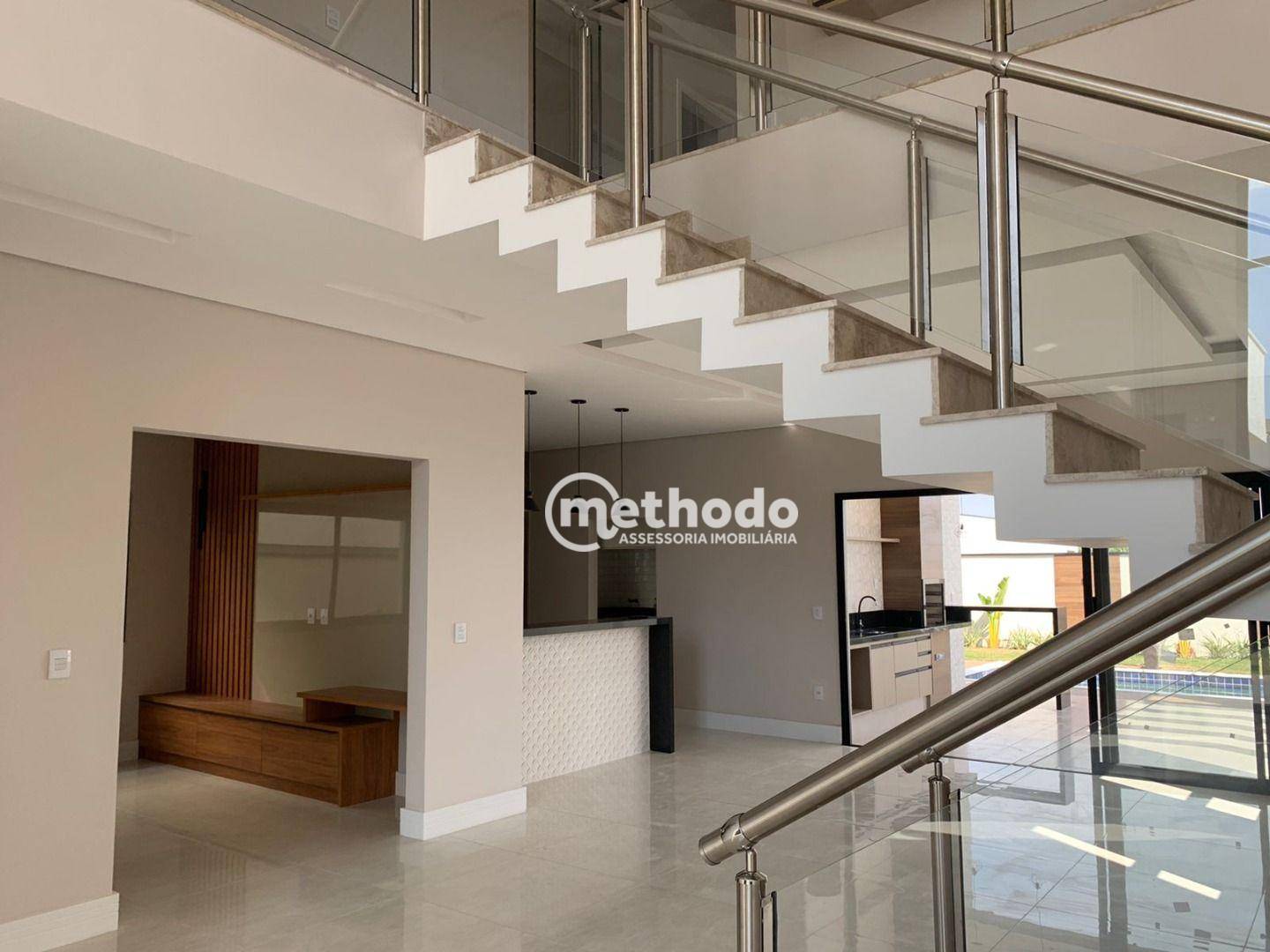 Casa de Condomínio à venda com 3 quartos, 258m² - Foto 2