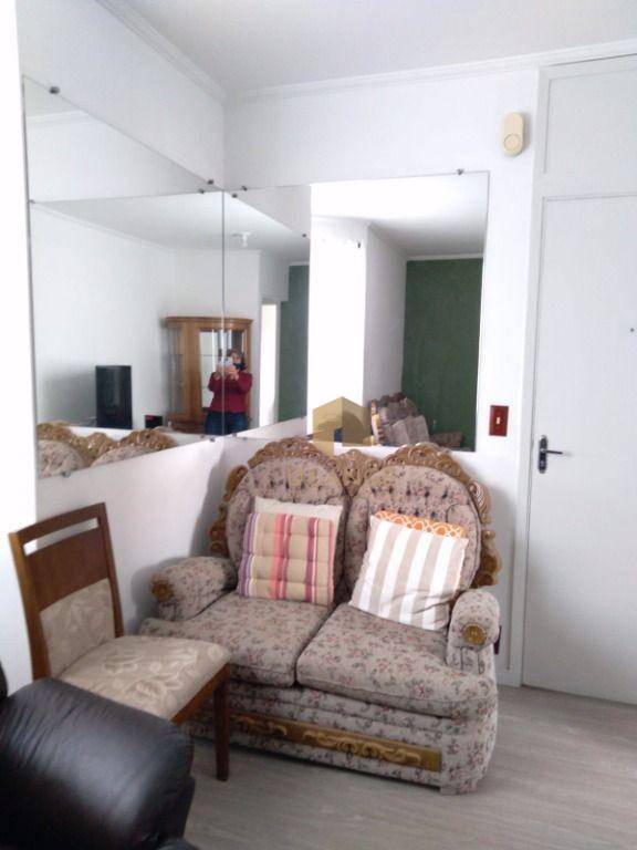 Apartamento à venda com 2 quartos, 60m² - Foto 5