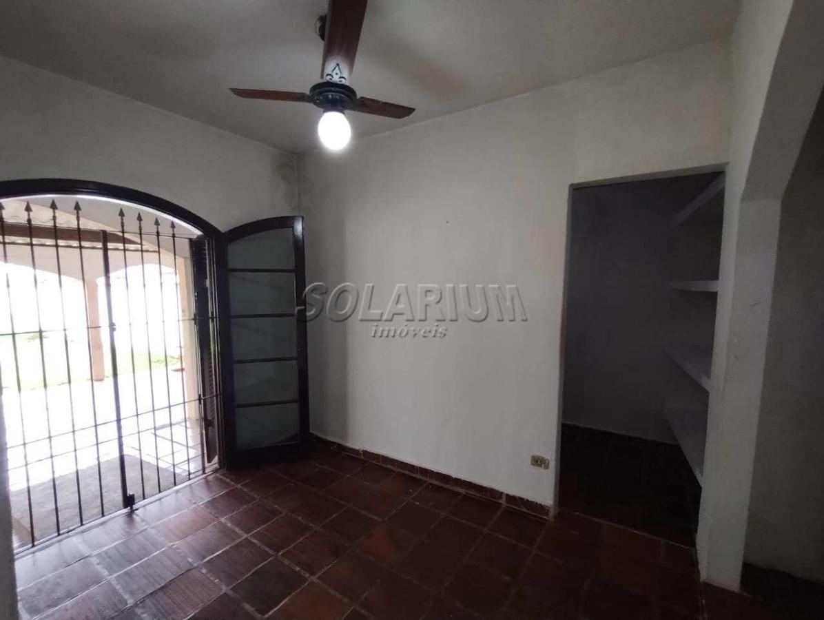 Casa à venda com 2 quartos, 330m² - Foto 12