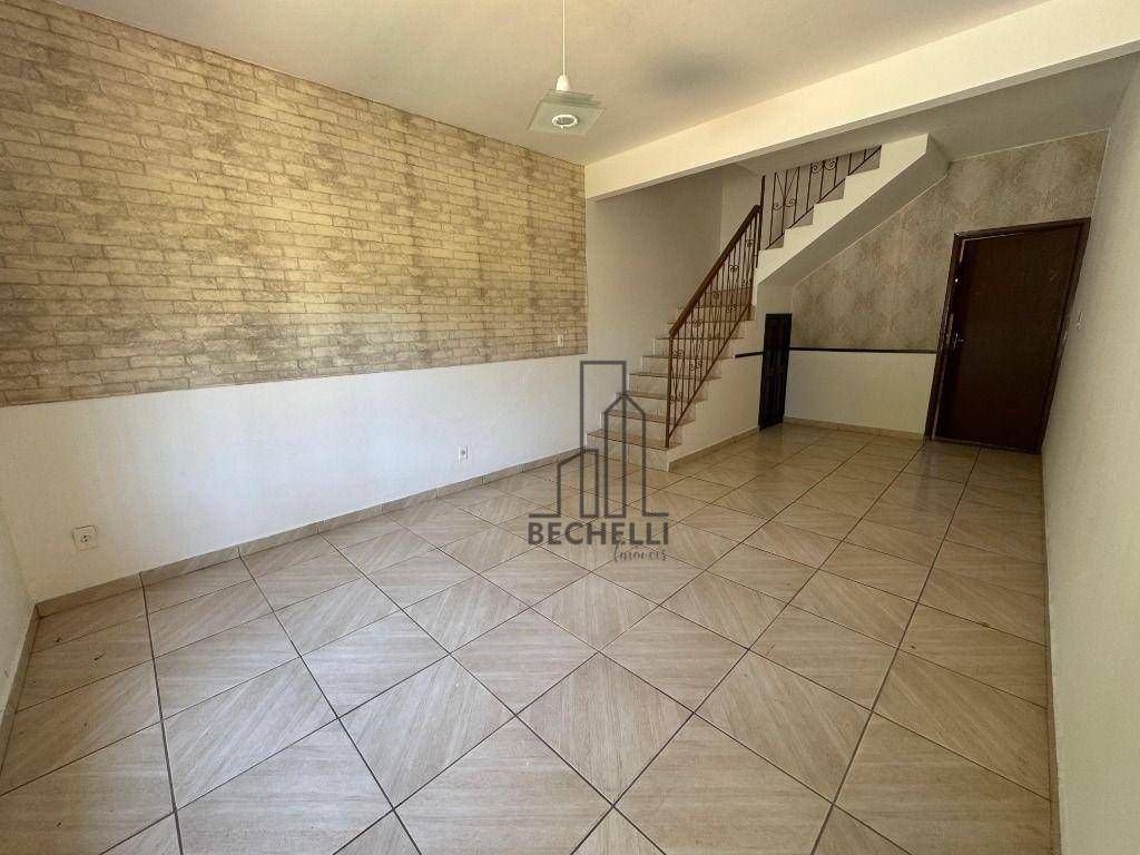 Casa, 3 quartos, 130 m² - Foto 2