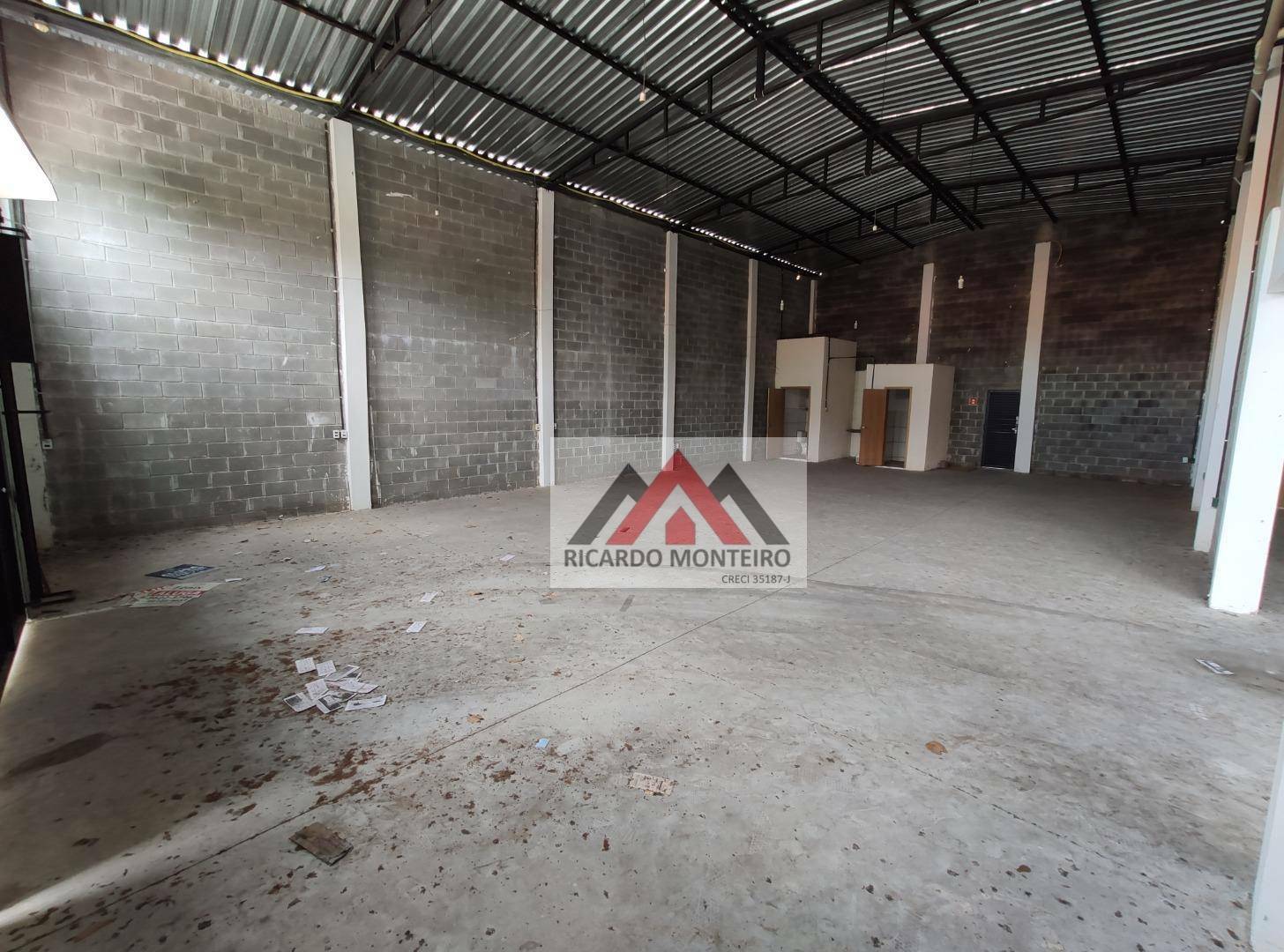 Depósito-Galpão-Armazém para alugar, 200m² - Foto 2