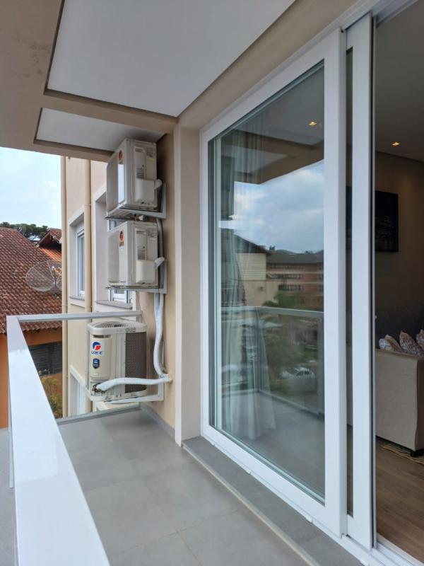 Apartamento à venda com 2 quartos, 72m² - Foto 2