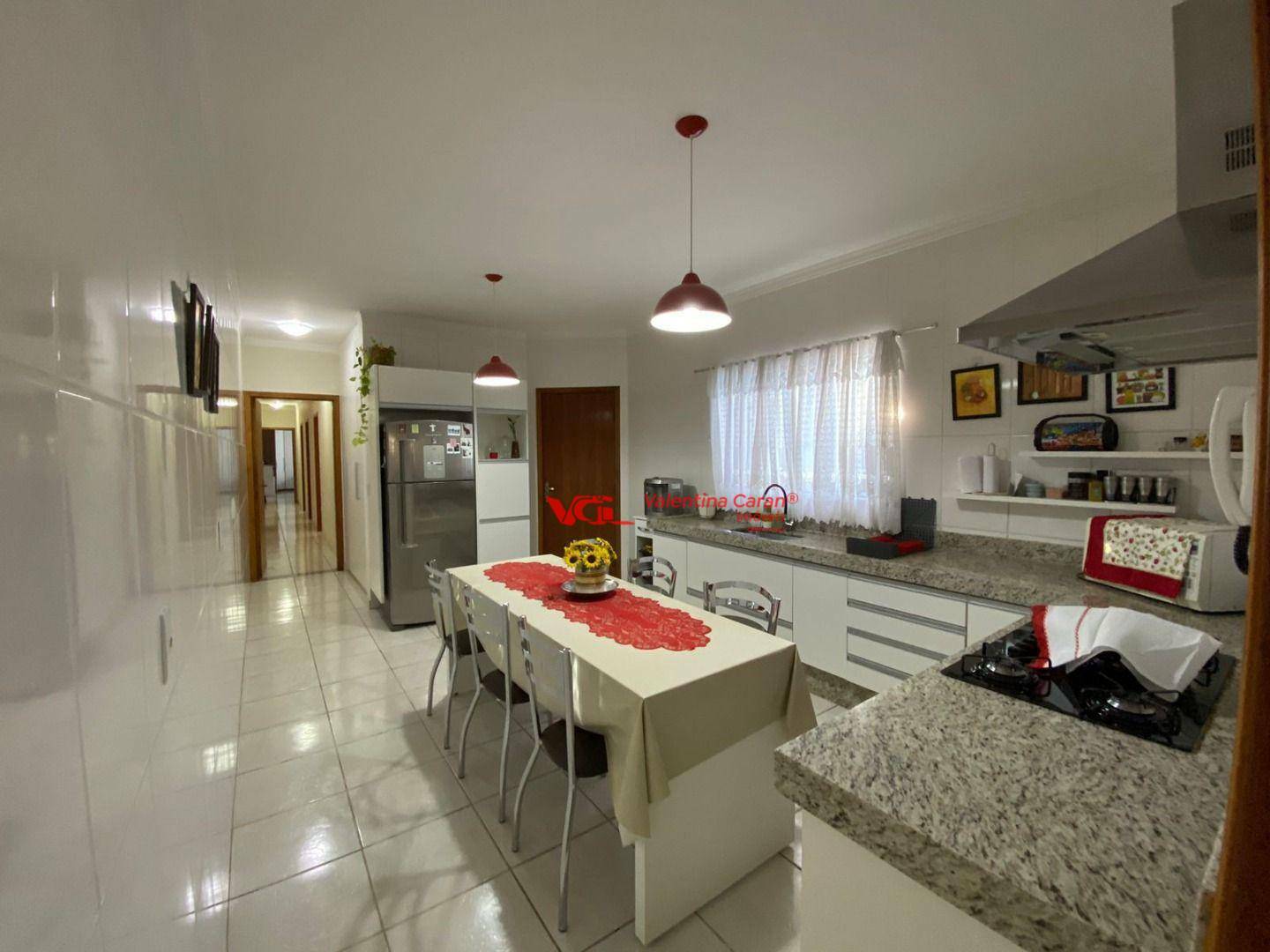 Casa à venda com 3 quartos, 155m² - Foto 8