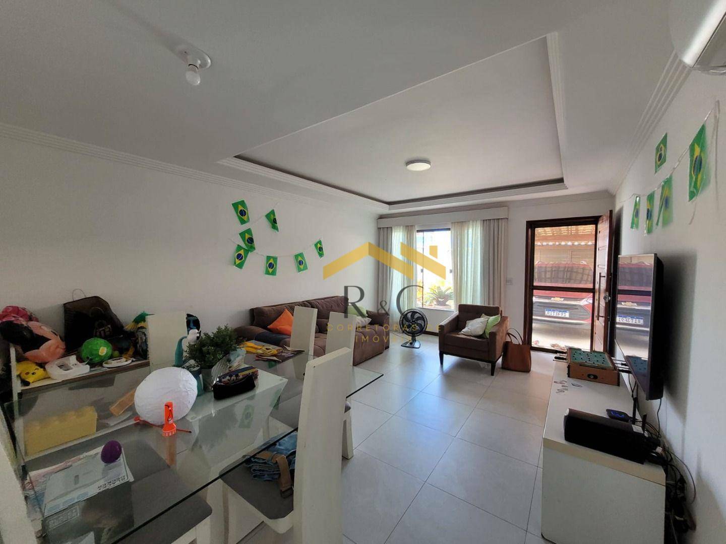 Casa à venda com 3 quartos, 132m² - Foto 3