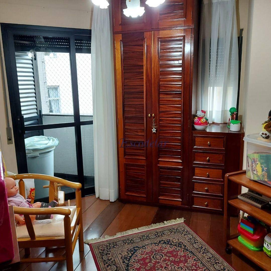 Apartamento à venda com 4 quartos, 186m² - Foto 20