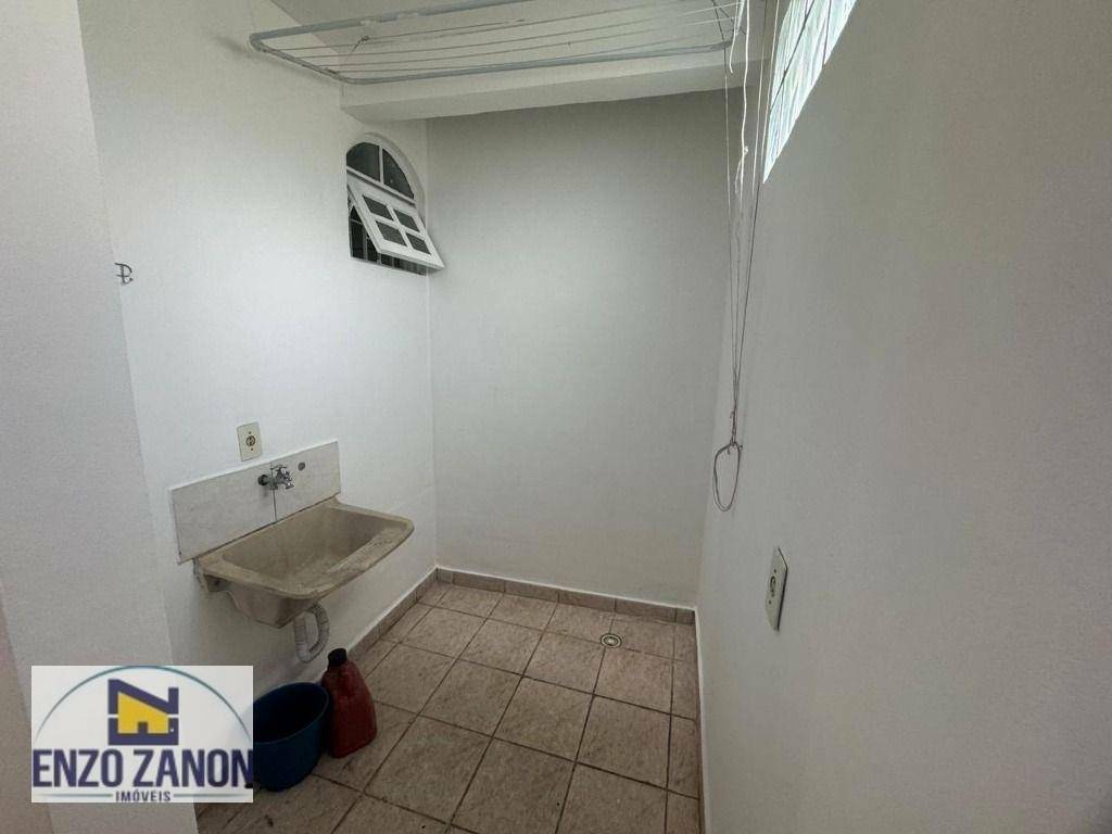 Apartamento para alugar com 2 quartos, 70m² - Foto 13