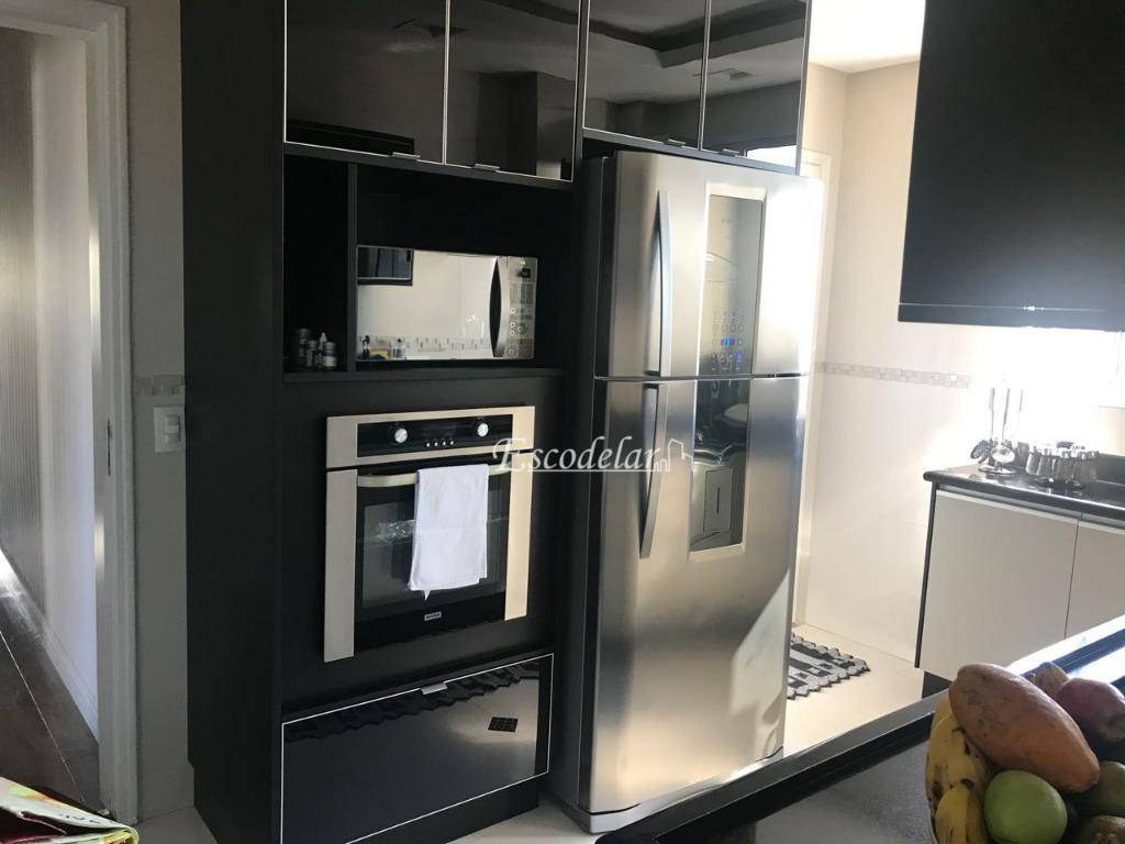 Apartamento à venda com 3 quartos, 160m² - Foto 4