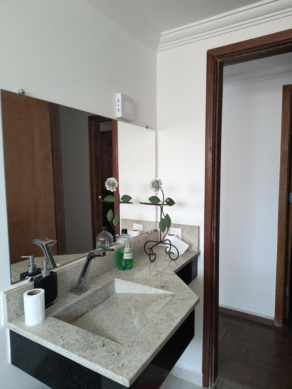 Apartamento para alugar com 2 quartos, 88m² - Foto 11