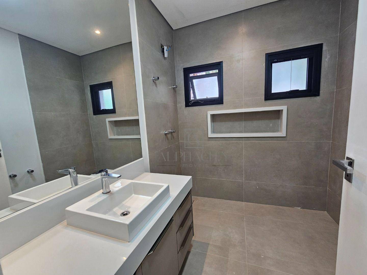 Casa de Condomínio à venda e aluguel com 4 quartos, 650m² - Foto 27