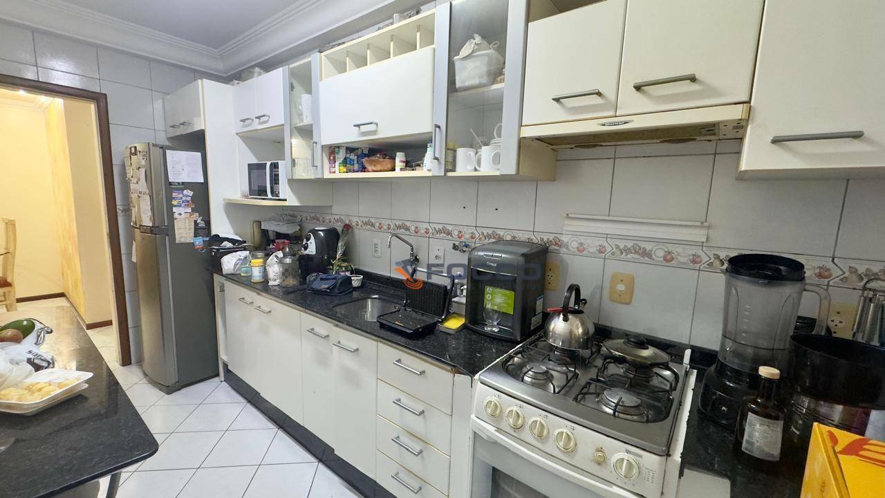 Apartamento à venda com 3 quartos, 79m² - Foto 8