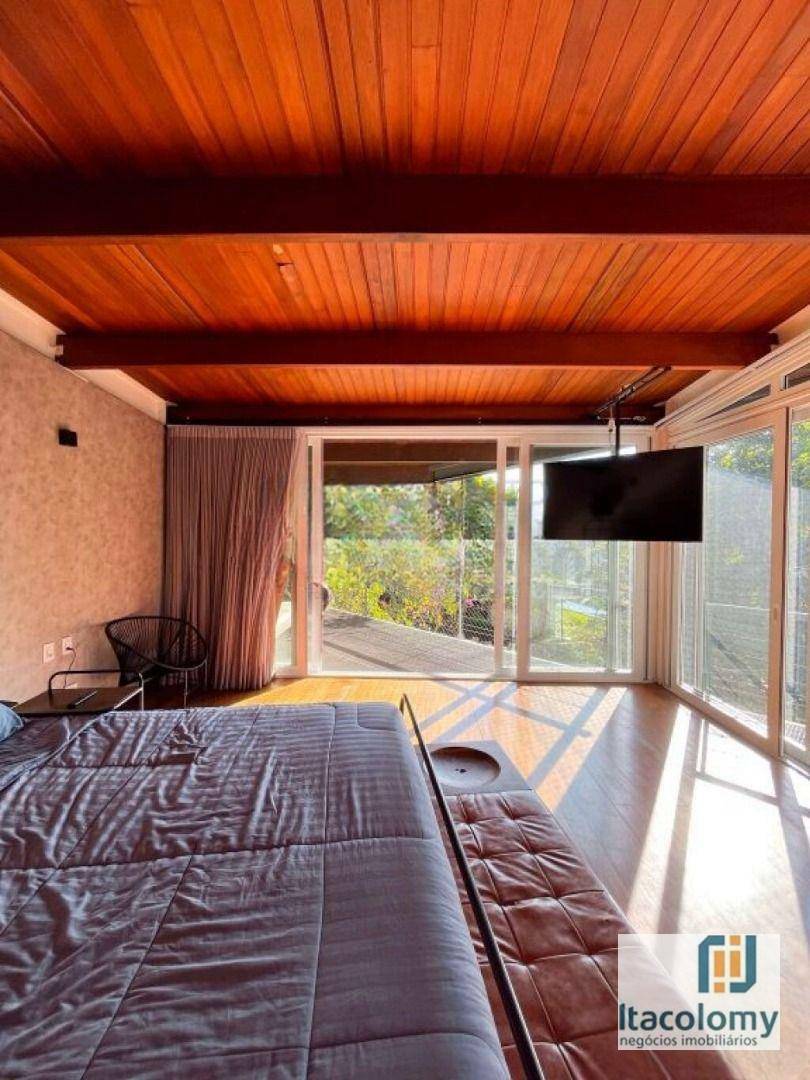 Casa de Condomínio à venda com 3 quartos, 530m² - Foto 32