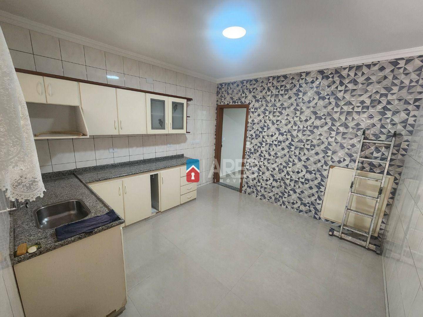 Casa à venda com 2 quartos, 102m² - Foto 5