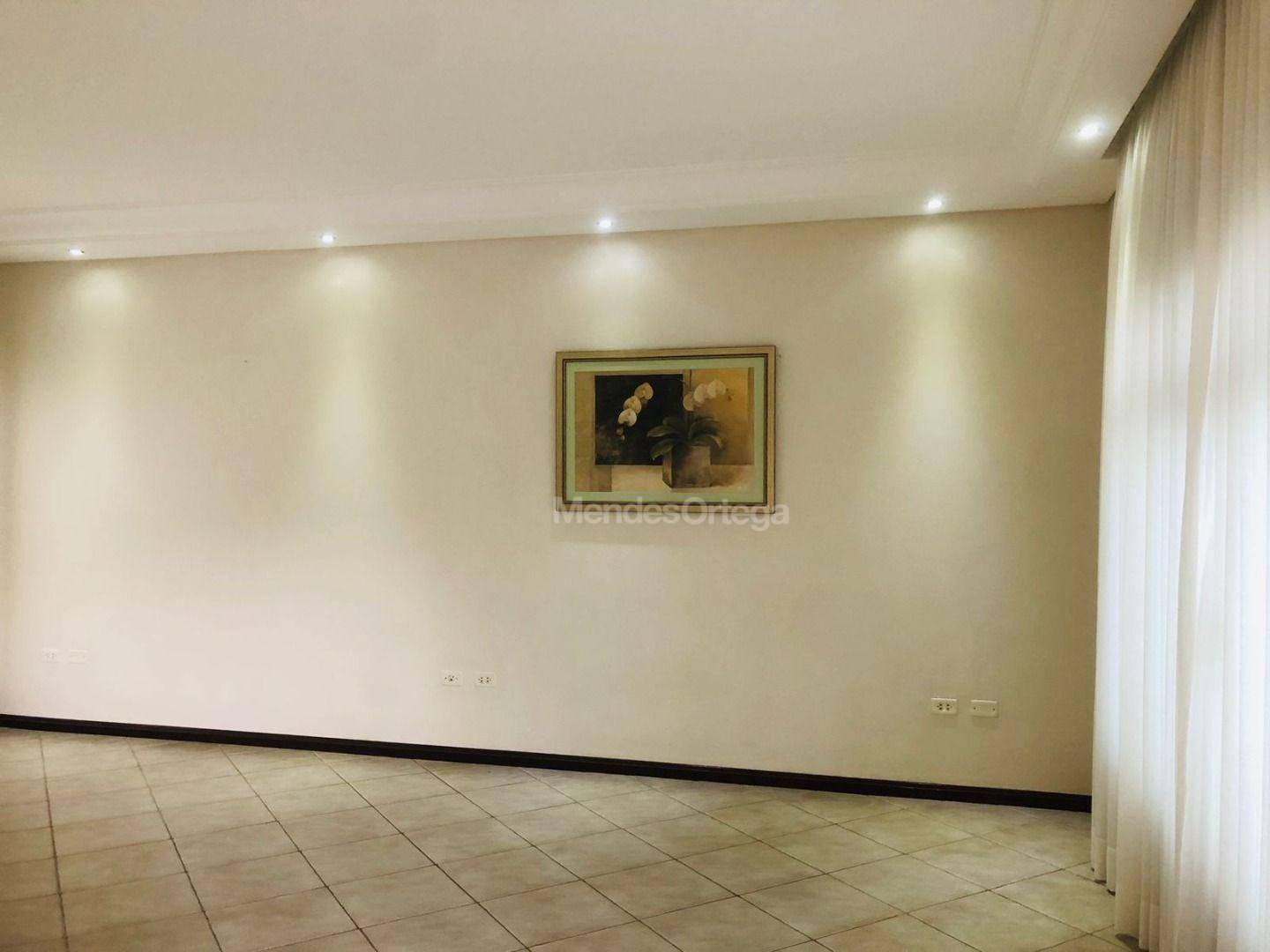 Casa de Condomínio à venda com 3 quartos, 240m² - Foto 4