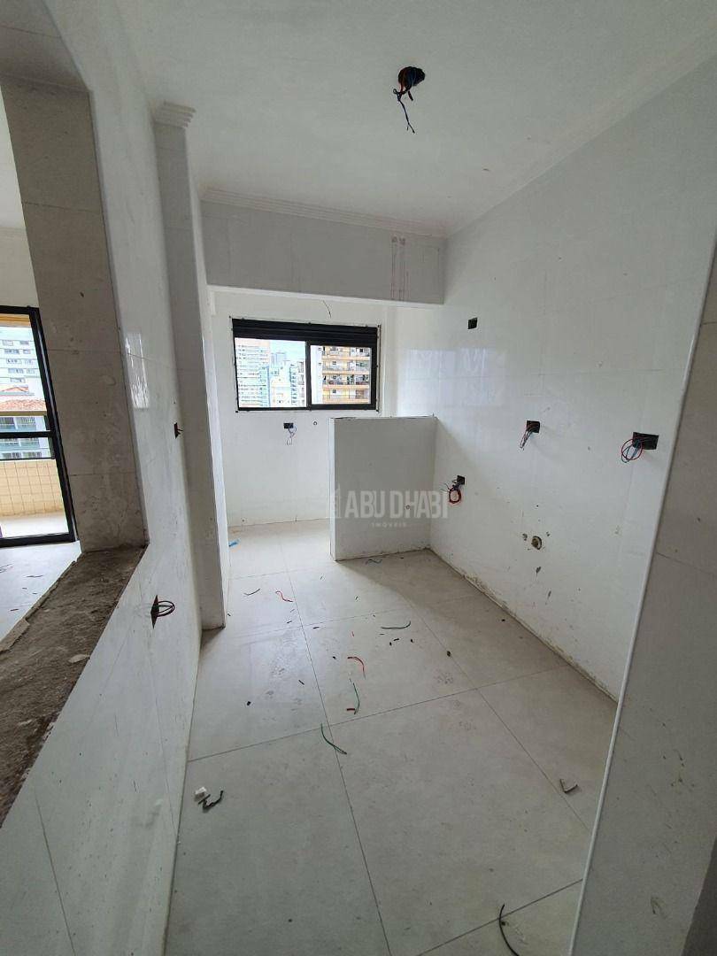 Apartamento à venda com 2 quartos, 68m² - Foto 2