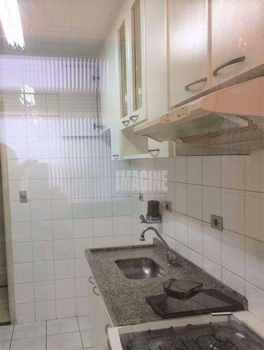 Apartamento à venda com 2 quartos, 56m² - Foto 9