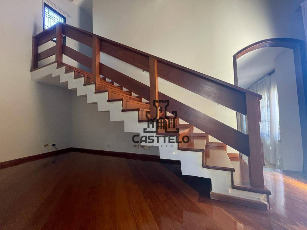 Casa à venda com 4 quartos, 266m² - Foto 13