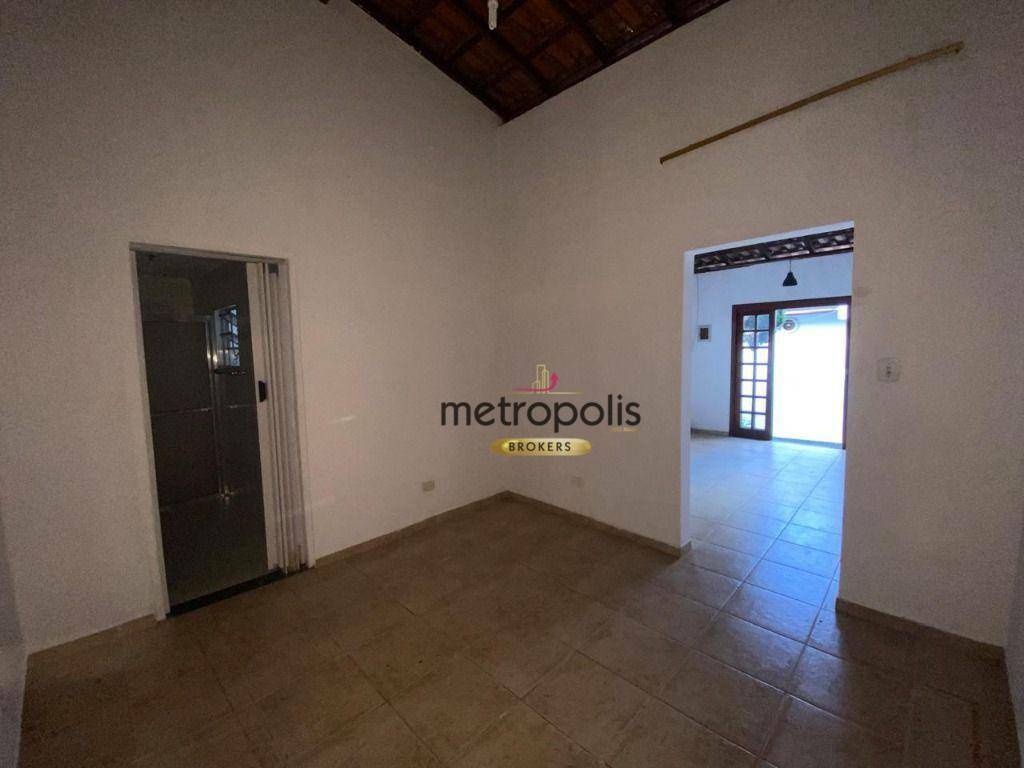 Casa para alugar com 3 quartos, 200m² - Foto 36