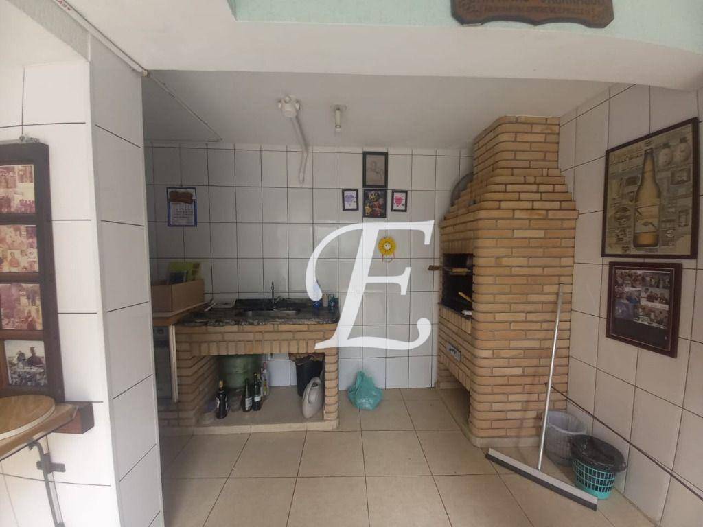 Sobrado à venda com 4 quartos, 256m² - Foto 43