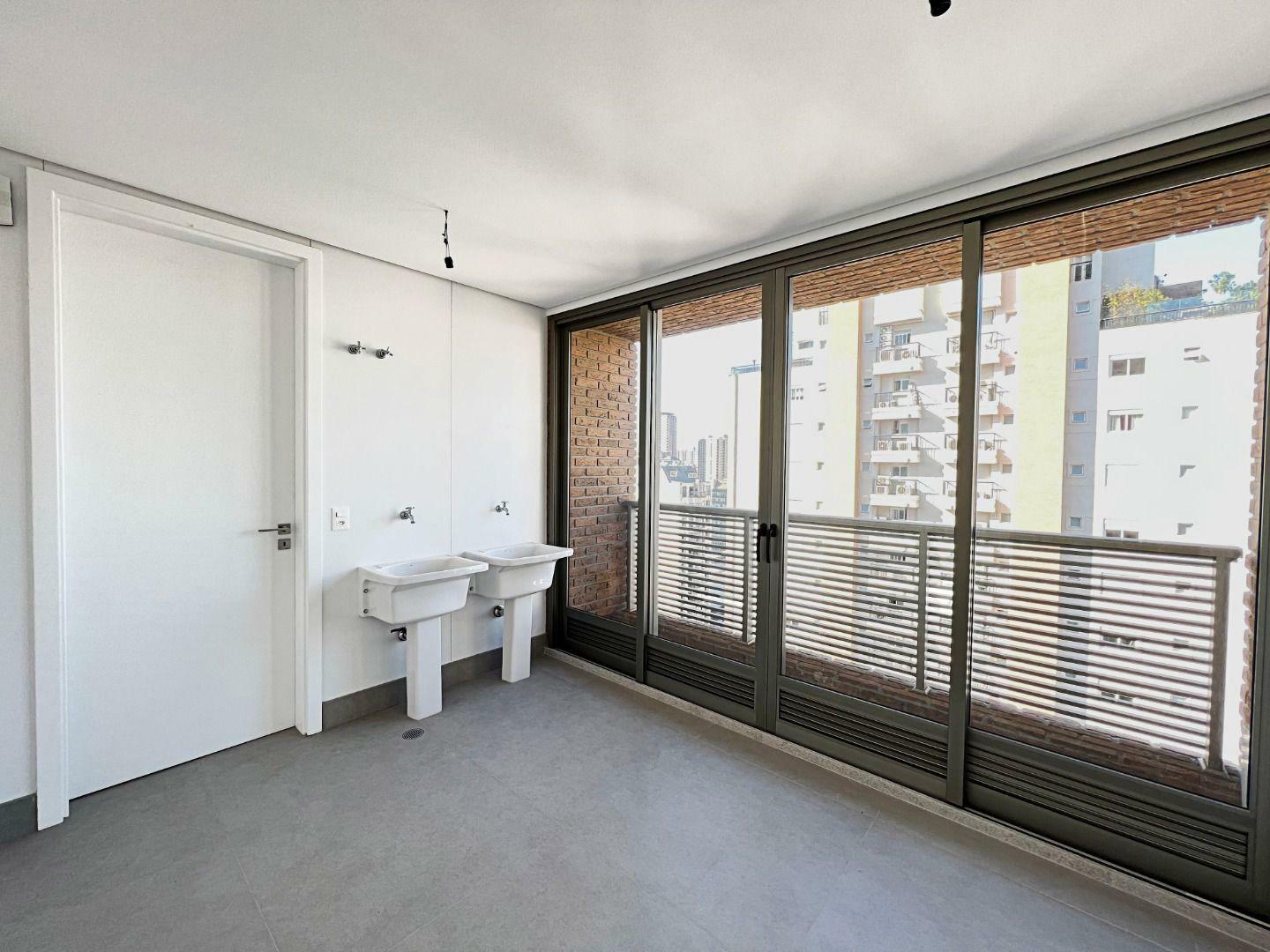 Apartamento à venda com 4 quartos, 335m² - Foto 9