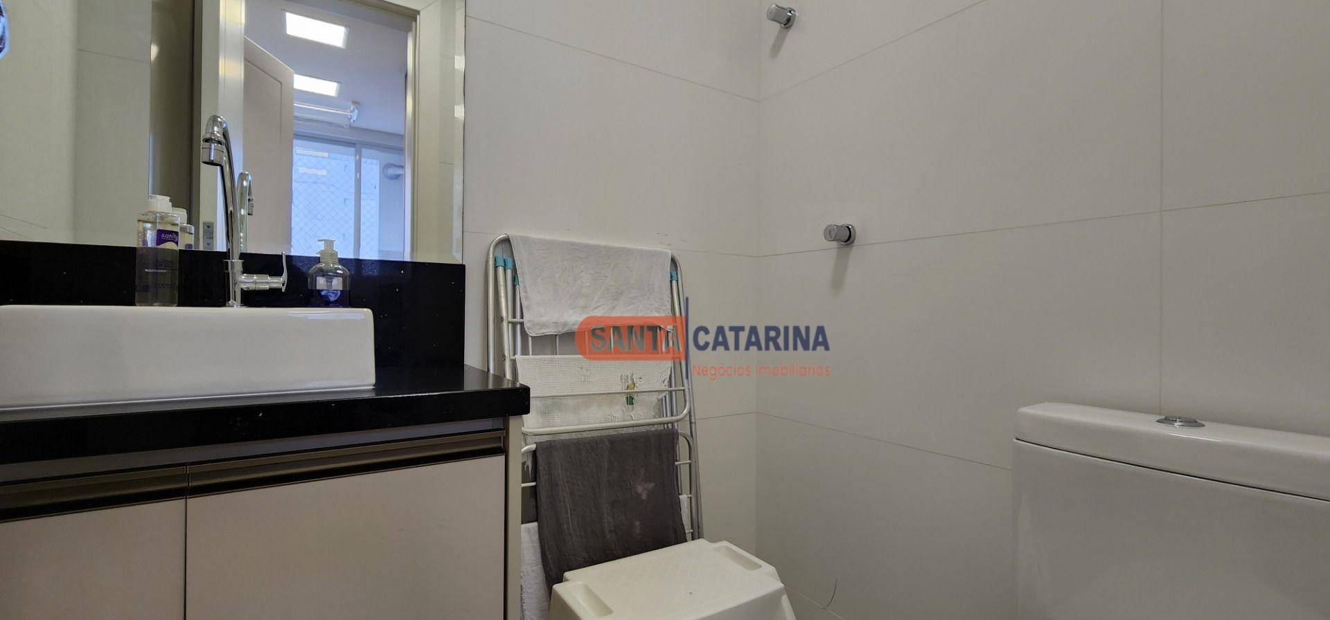 Apartamento à venda com 4 quartos, 167m² - Foto 26