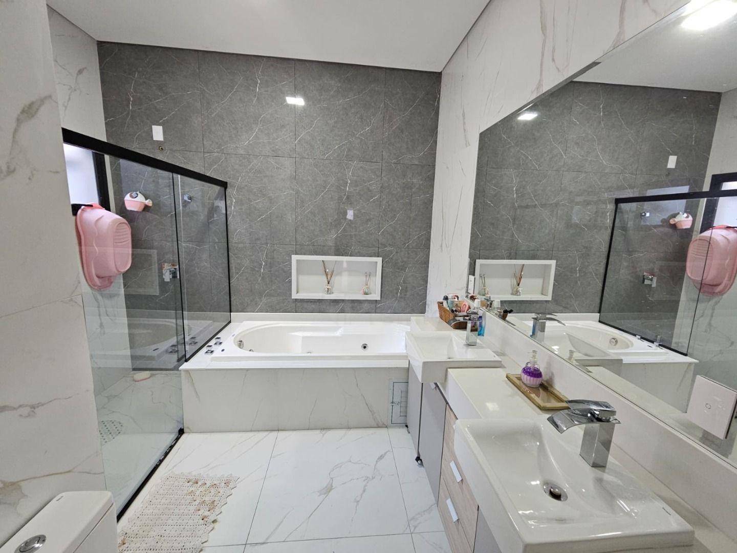 Casa de Condomínio à venda com 4 quartos, 235m² - Foto 15