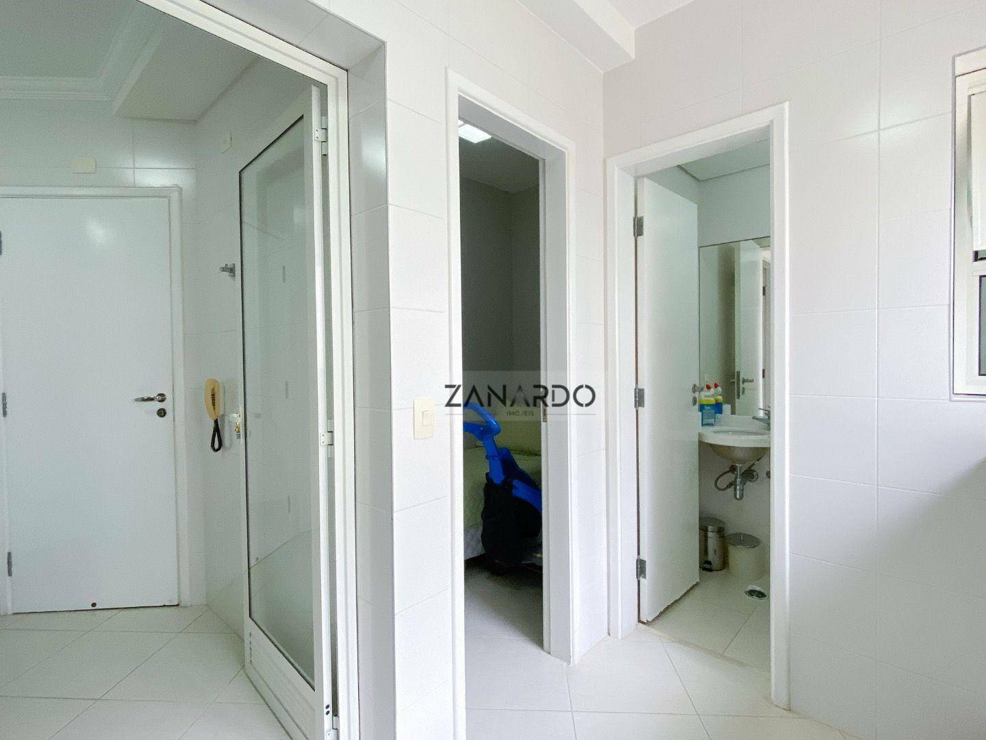 Apartamento à venda com 4 quartos, 193m² - Foto 29