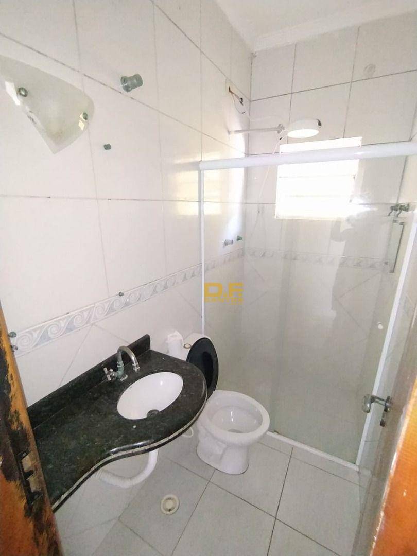 Casa à venda com 2 quartos, 90m² - Foto 7