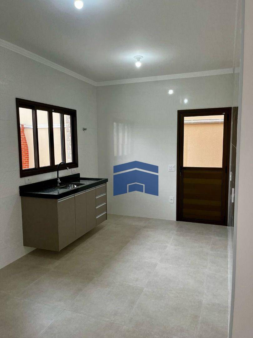 Casa à venda com 3 quartos, 73m² - Foto 6