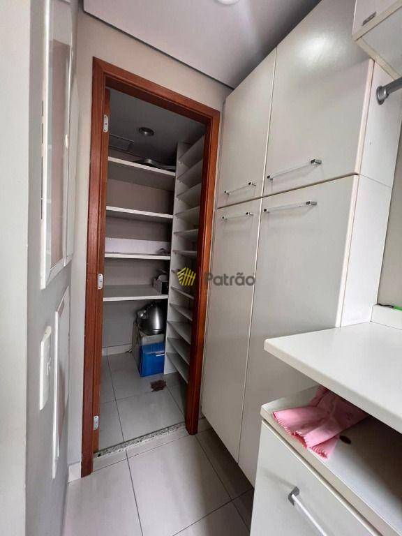 Apartamento à venda com 2 quartos, 170m² - Foto 8