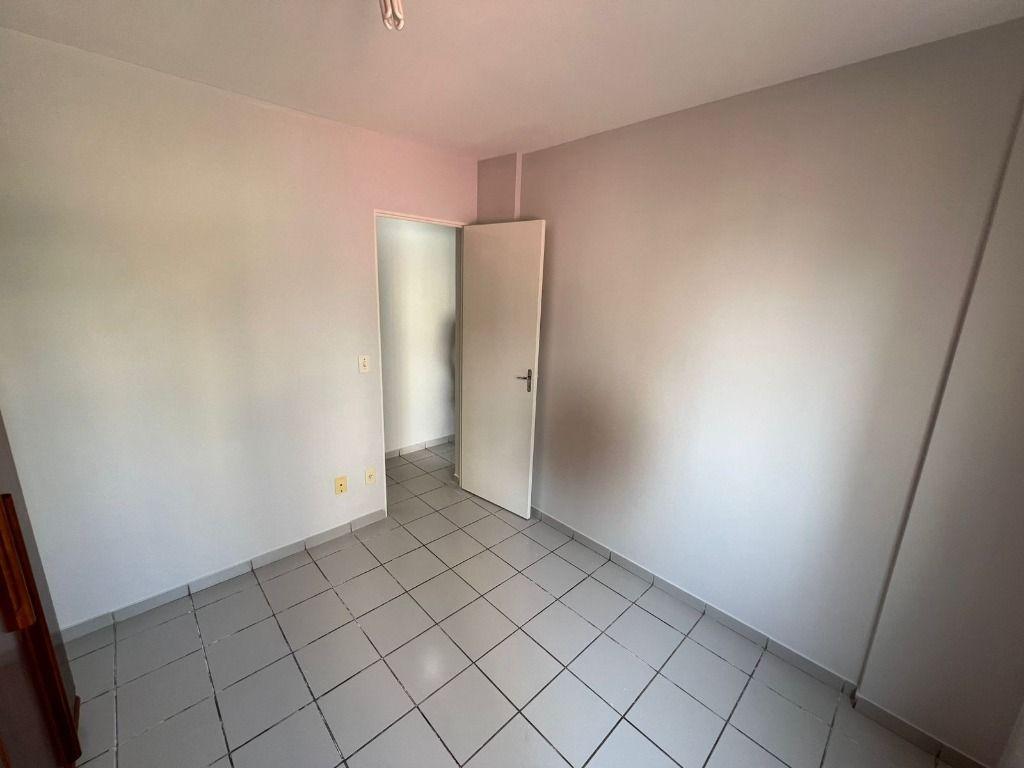 Apartamento à venda com 3 quartos, 75m² - Foto 5