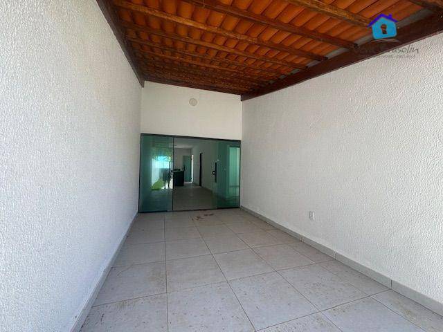 Casa à venda com 3 quartos, 90m² - Foto 3