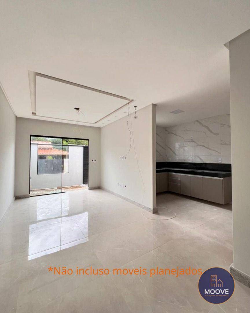 Casa à venda com 2 quartos, 65m² - Foto 1