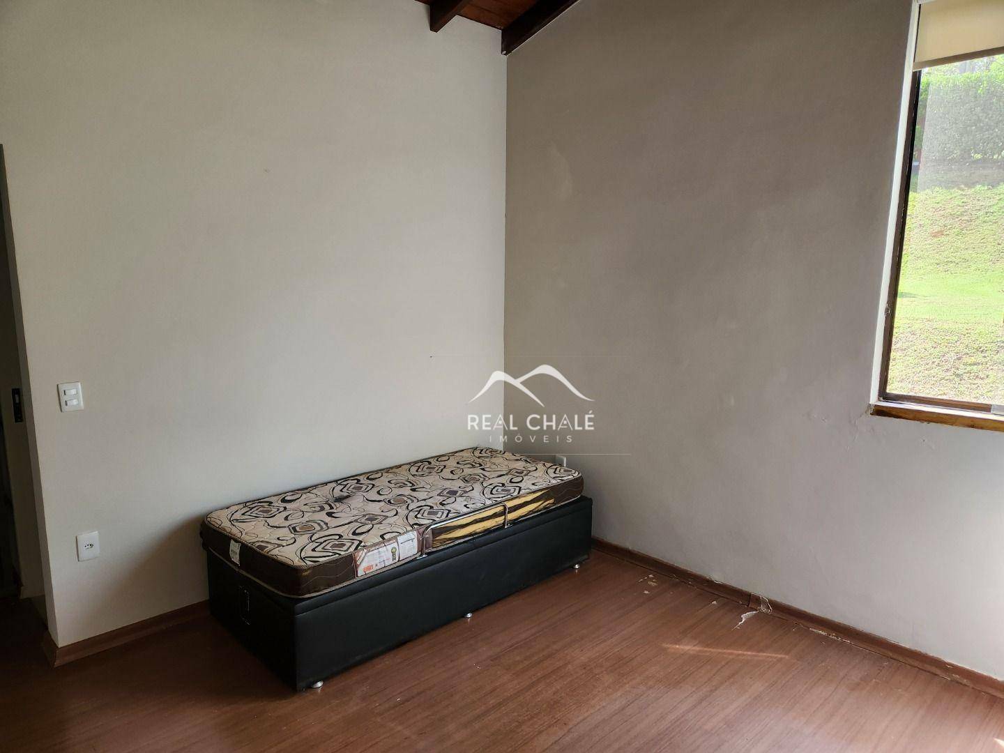 Casa de Condomínio à venda com 4 quartos, 230m² - Foto 11