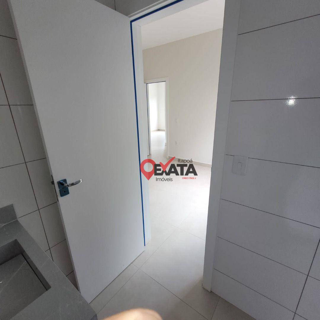 Casa à venda com 3 quartos, 67m² - Foto 13