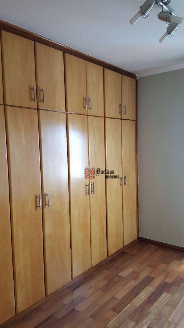 Apartamento para alugar com 3 quartos, 100m² - Foto 18