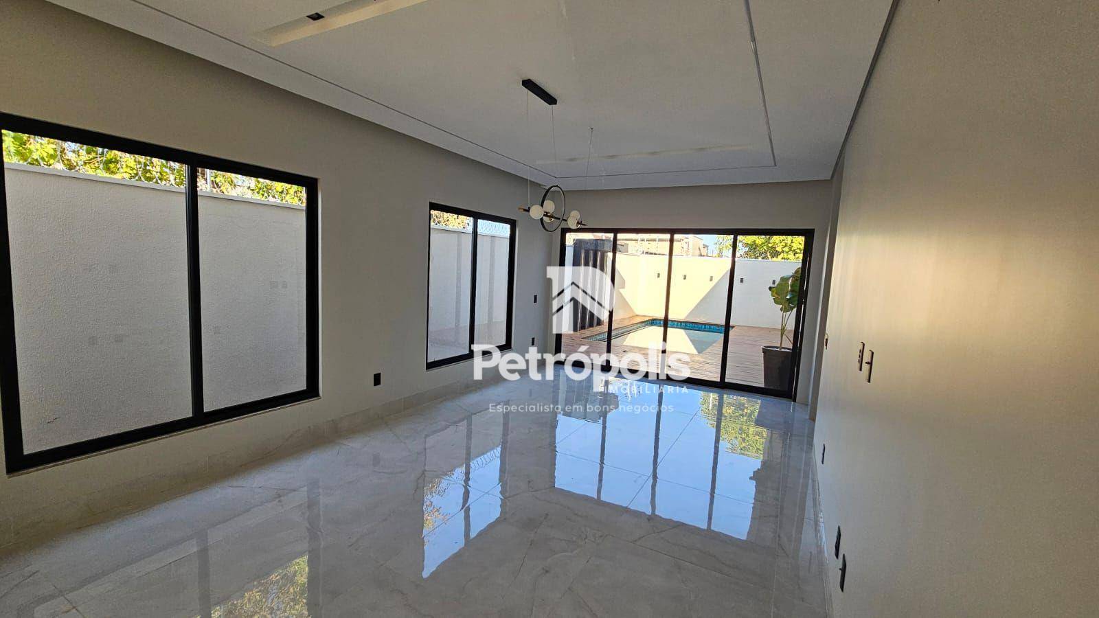 Casa à venda com 3 quartos, 200m² - Foto 8