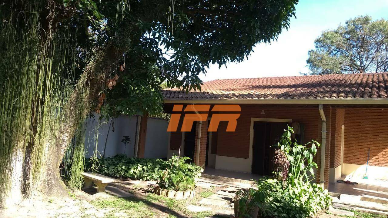 Chácara à venda com 4 quartos, 147m² - Foto 11