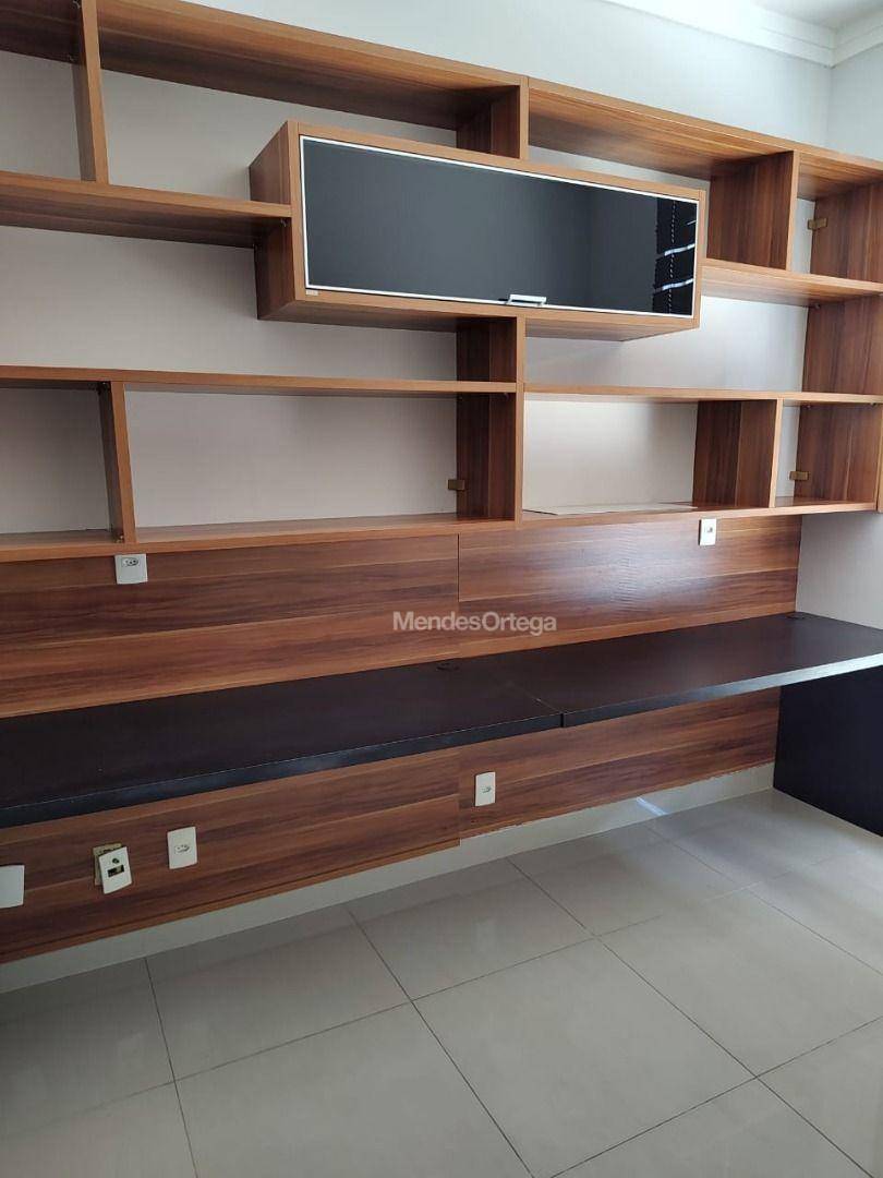 Casa à venda com 3 quartos, 242m² - Foto 15